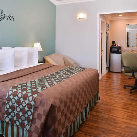 Americas Best Value Inn לוס באנוס מראה חיצוני תמונה