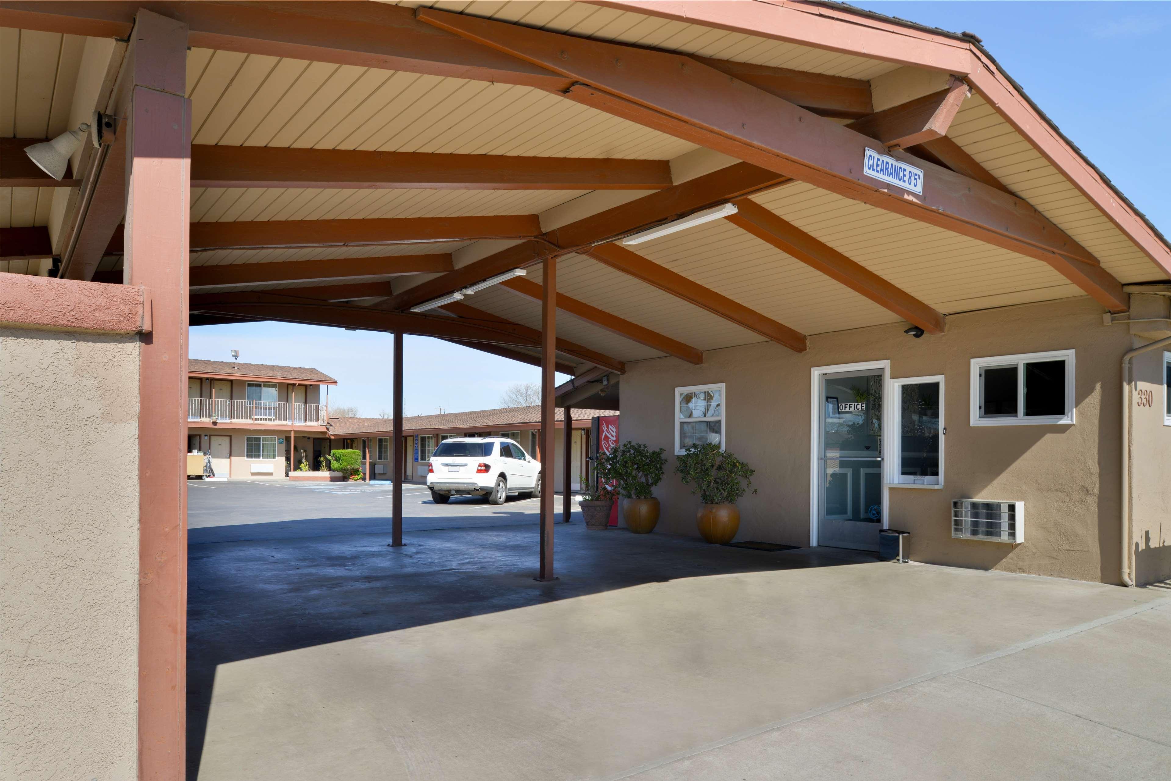 Americas Best Value Inn לוס באנוס מראה חיצוני תמונה