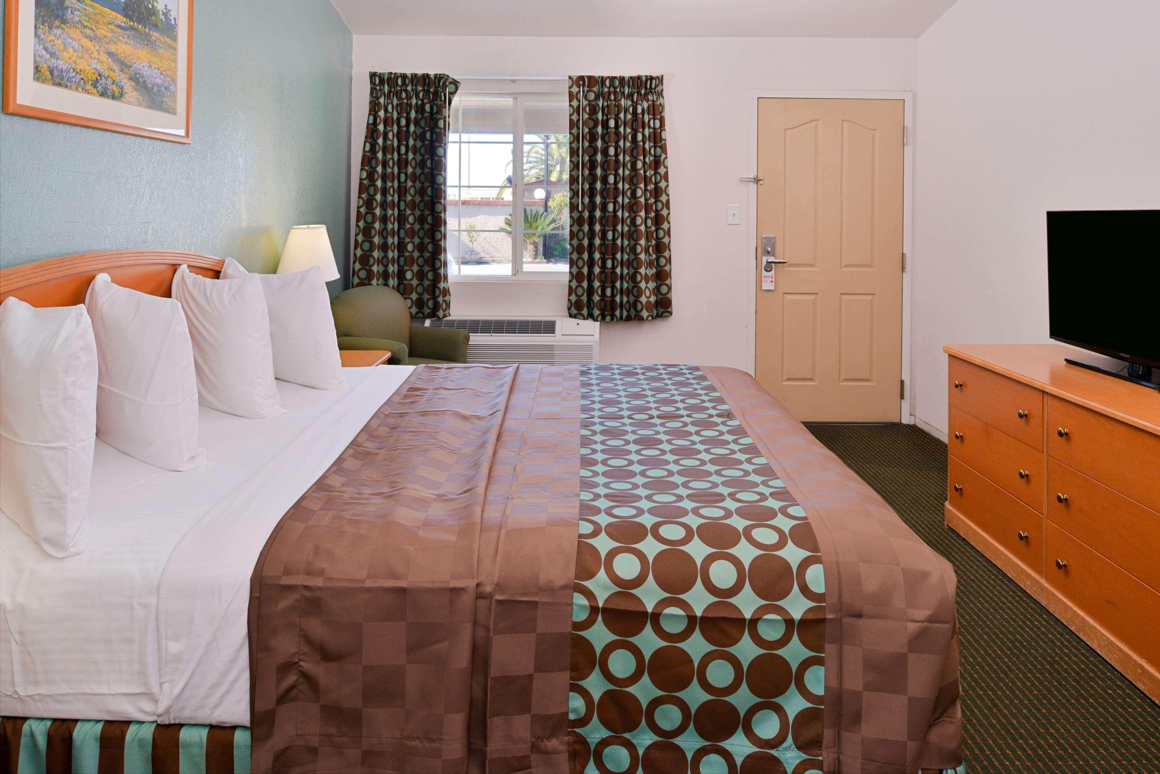 Americas Best Value Inn לוס באנוס מראה חיצוני תמונה
