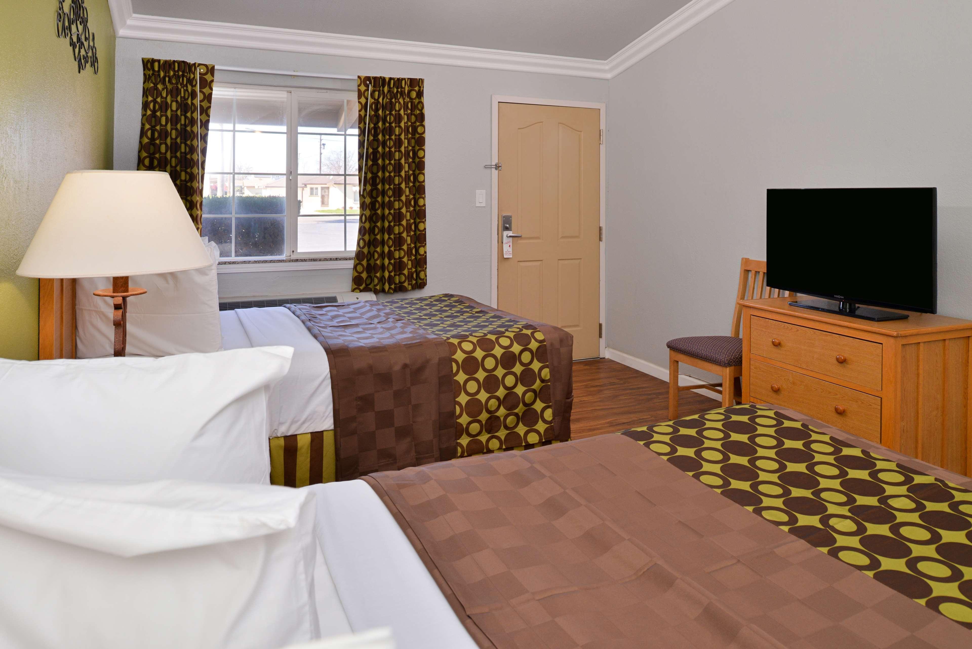 Americas Best Value Inn לוס באנוס מראה חיצוני תמונה