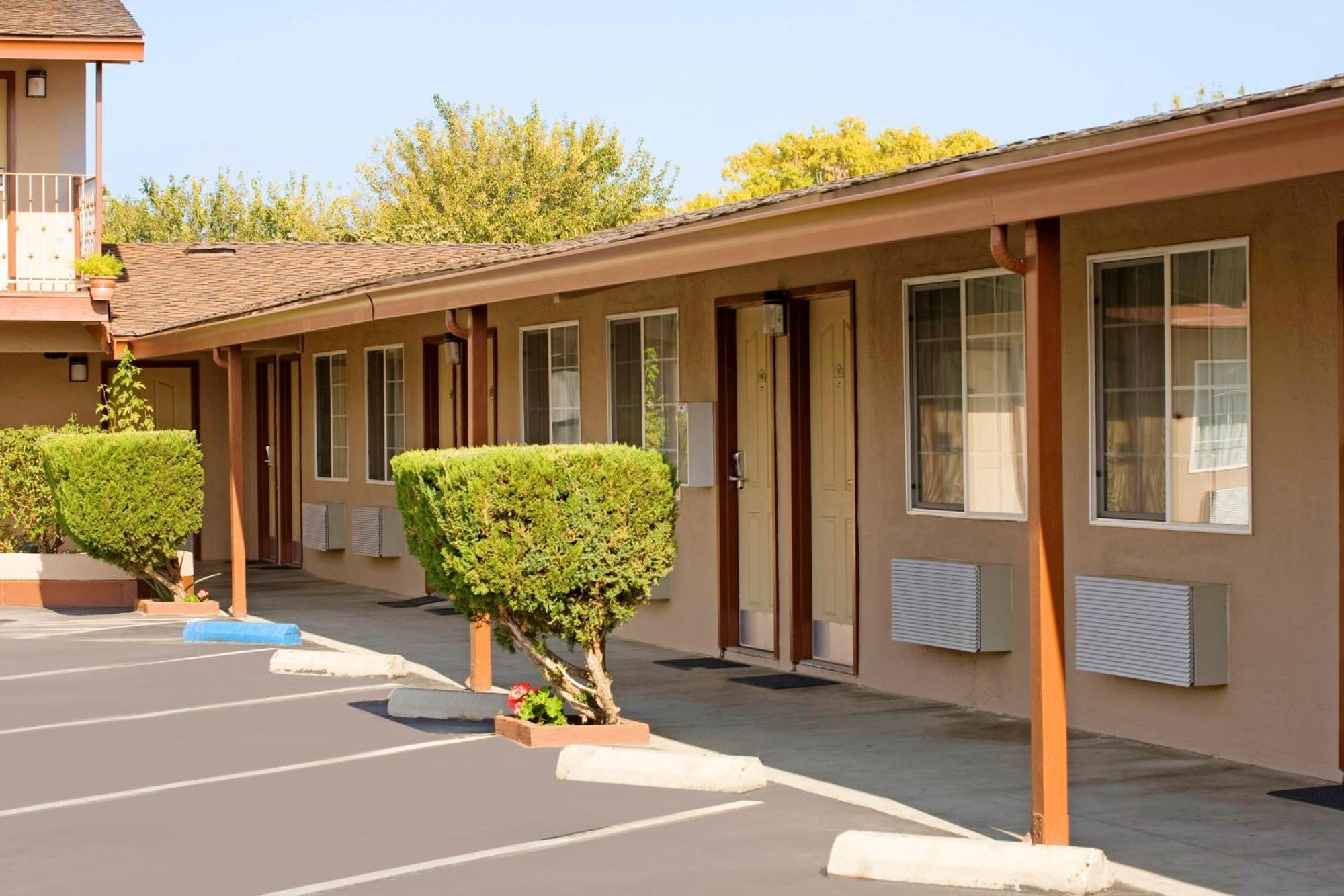 Americas Best Value Inn לוס באנוס מראה חיצוני תמונה