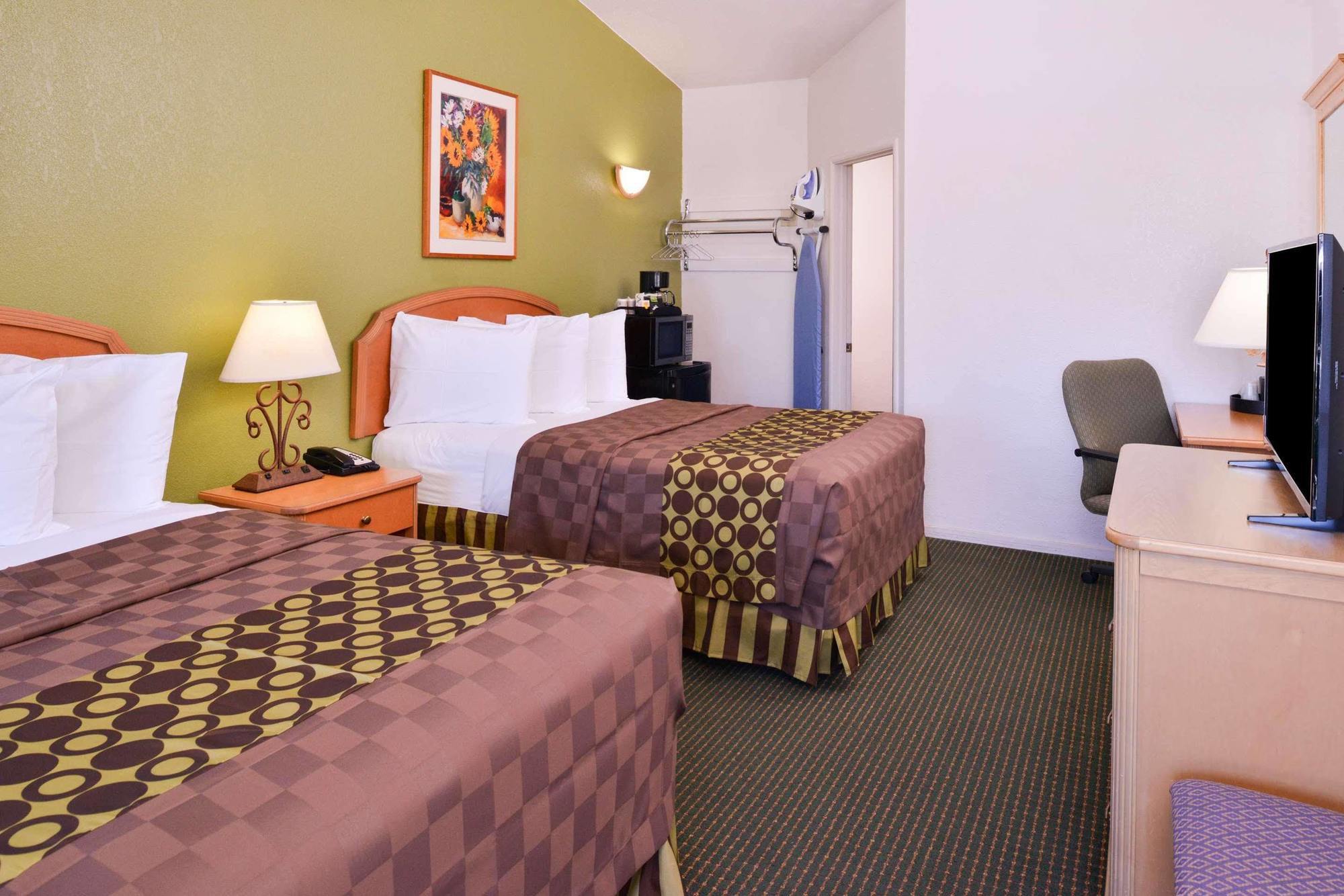 Americas Best Value Inn לוס באנוס מראה חיצוני תמונה